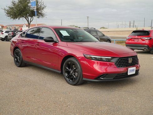 Used 2025 Honda Accord SE image 3