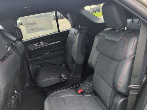 New 2026 Ford Explorer ST RWD image 14