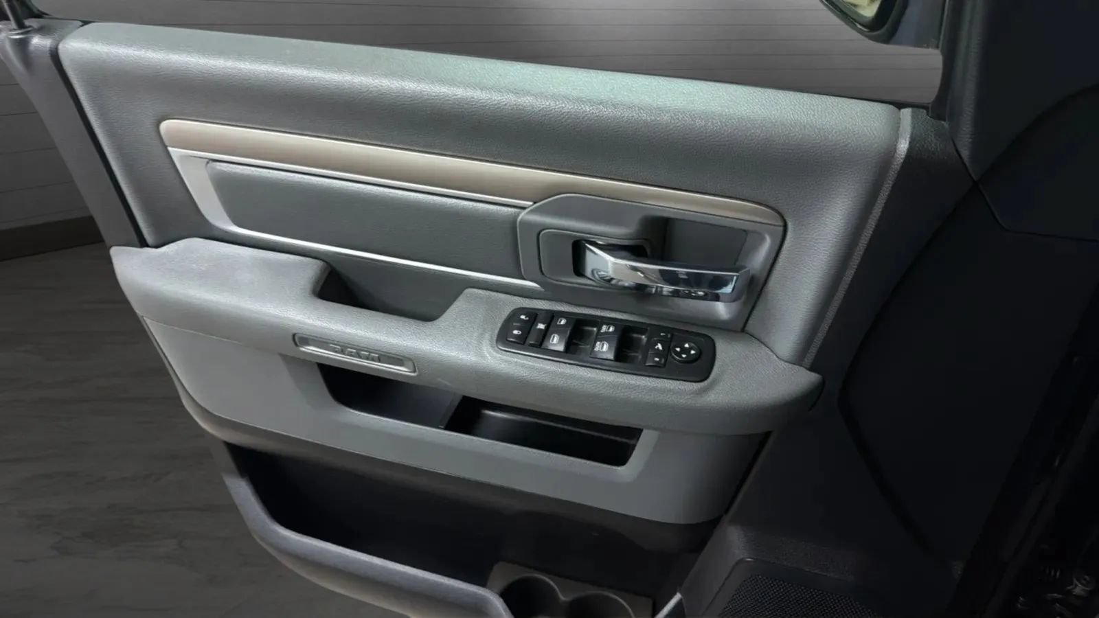Used 2017 RAM 1500 Big Horn RWD image 16