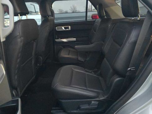 Used 2023 Ford Explorer XLT w/ Equipment Group 202A image 14