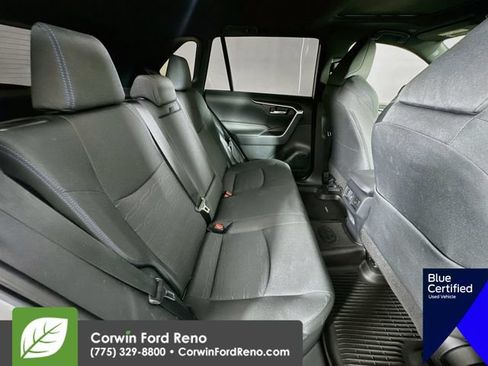 Used 2024 Toyota RAV4 SE w/ Convenience Package AWD/4WD image 31
