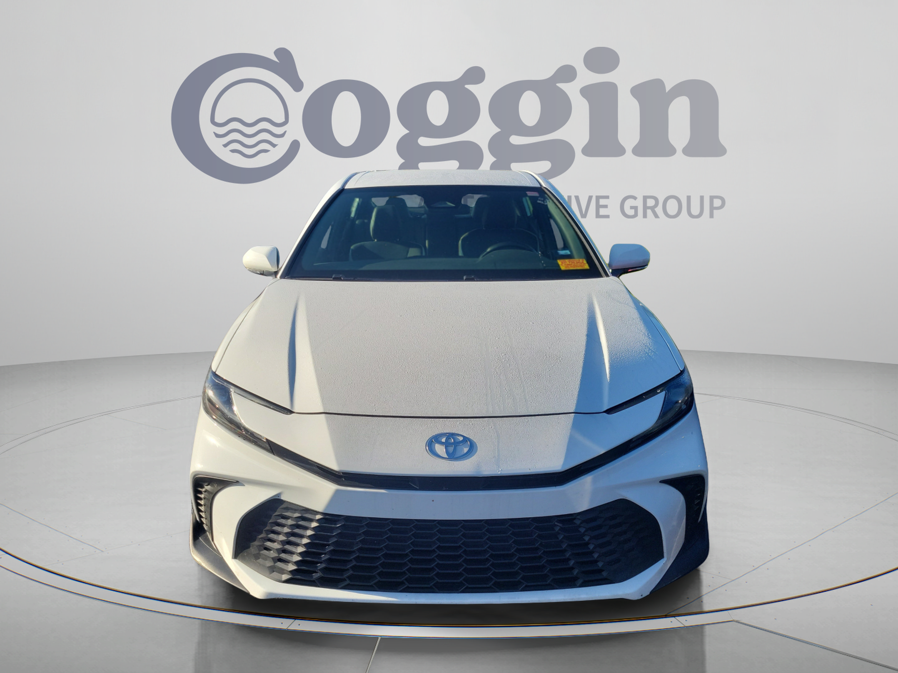 Used 2025 Toyota Camry SE FWD image 10