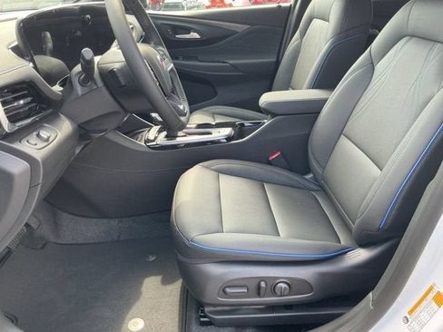 New 2026 Buick Envista Sport Touring w/ Convenience I Package FWD image 2