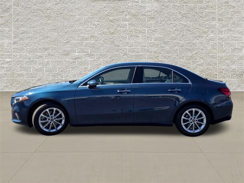 Used 2019 Mercedes-Benz A 220 image 4