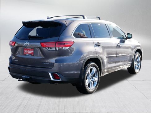 Used 2018 Toyota Highlander Limited image 6