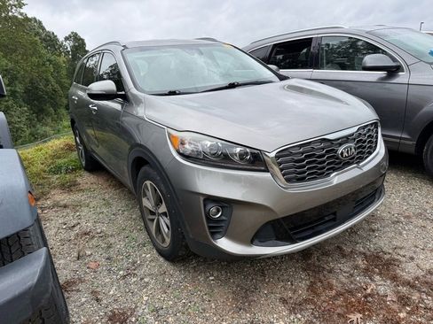 Used 2019 Kia Sorento EX image 1