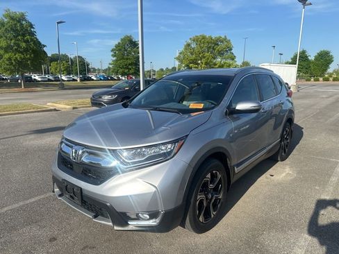 Used 2018 Honda CR-V Touring image 9