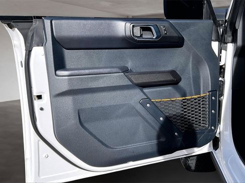 Used 2024 Ford Bronco Badlands image 18