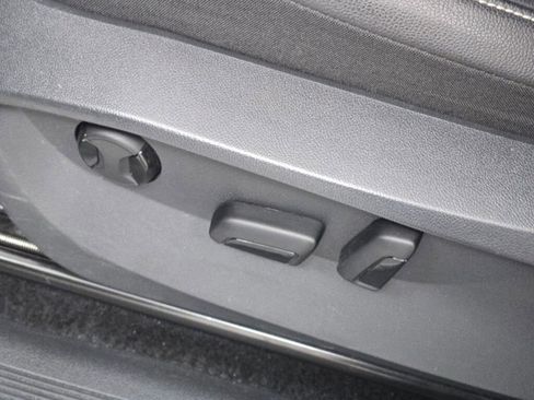 Used 2024 Volkswagen Tiguan Wolfsburg Edition image 26