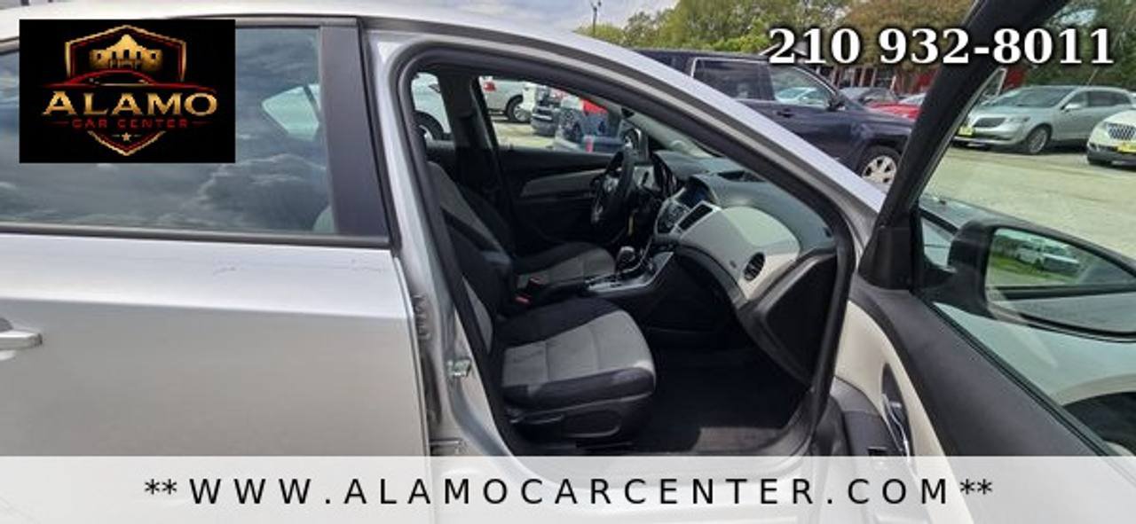 Used 2014 Chevrolet Cruze LS FWD image 13