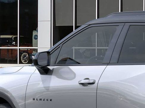New 2025 Chevrolet Blazer LT w/ Midnight/Sport Edition image 12