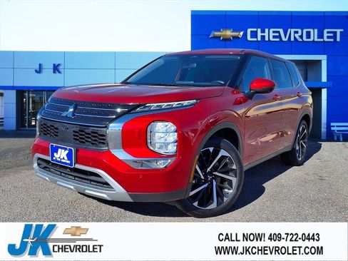 Used 2024 Mitsubishi Outlander AWD image 1