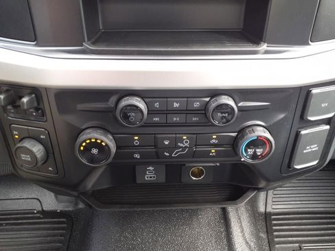 New 2024 Ford F550 4x4 Regular Cab Super Duty image 17