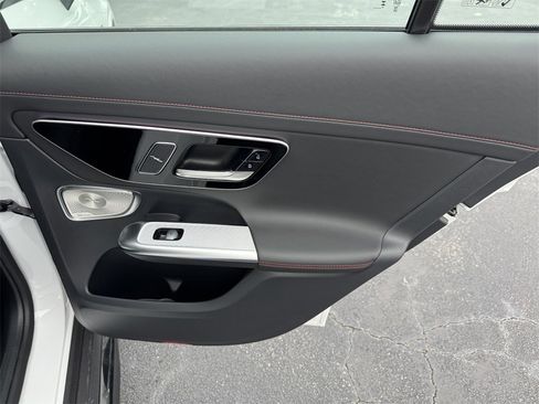 Used 2026 Mercedes-Benz GLE 450e GLE 450e image 17