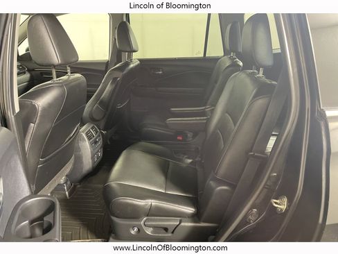 Used 2019 Honda Pilot Touring image 11