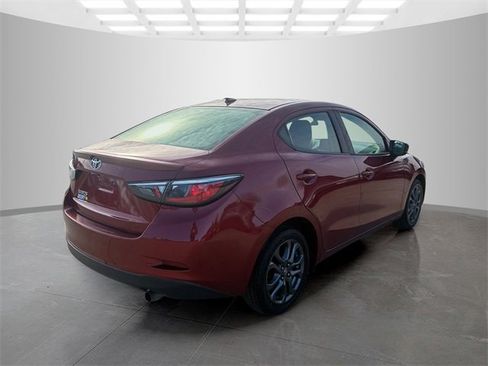 Used 2019 Toyota Yaris LE image 4