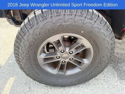 Used 2018 Jeep Wrangler Unlimited Sport AWD/4WD image 20