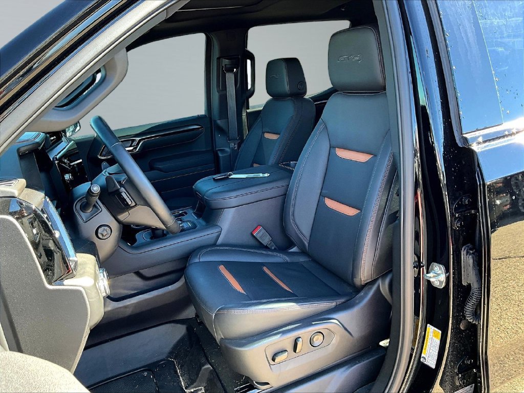 Used 2026 GMC Sierra 1500 AT4 w/ AT4 Premium Package AWD/4WD image 24