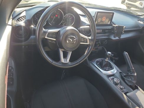 Used 2016 MAZDA MX-5 Miata Club image 13