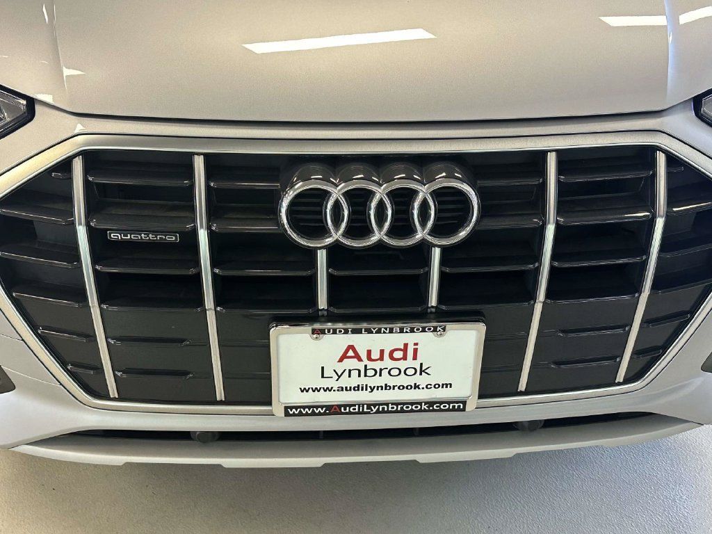 Used 2023 Audi Q5 2.0T Premium AWD/4WD image 12