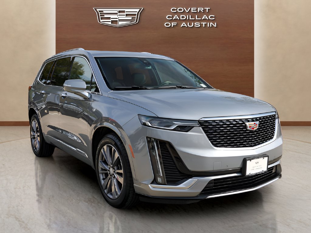 Certified 2025 Cadillac XT6 Premium Luxury FWD image 6