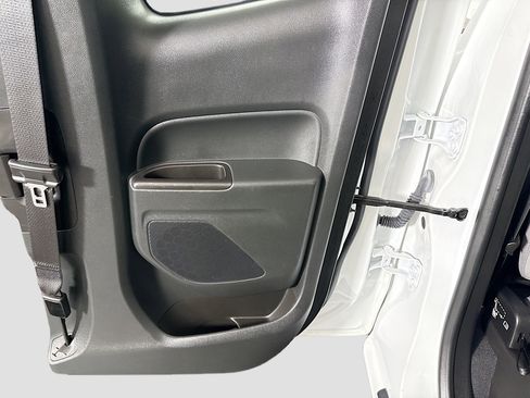 Used 2022 Chevrolet Colorado W/T RWD image 25