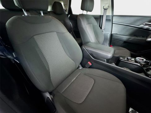 Certified 2023 Kia Sportage LX FWD image 25