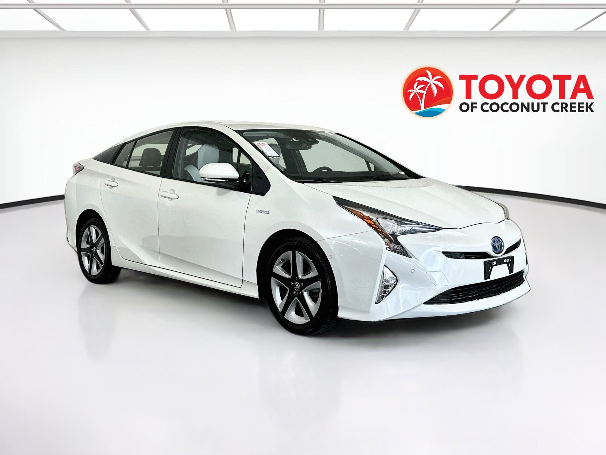 Used 2017 Toyota Prius Four Touring w/ Premium Convenience Package FWD image 1