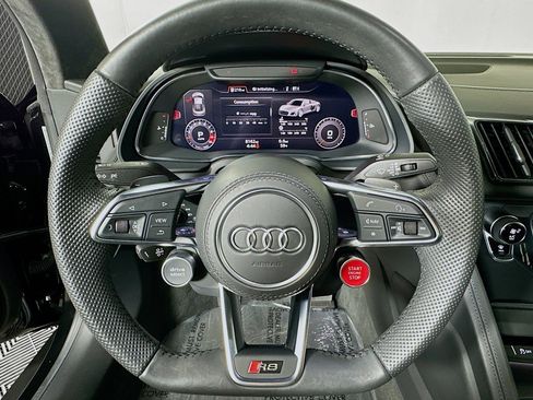 Used 2020 Audi R8 V10 image 18