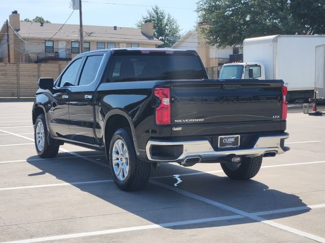 Used 2024 Chevrolet Silverado 1500 LTZ w/ Z71 Off-Road Package AWD/4WD image 3