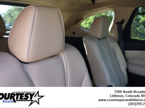 Used 2023 Acura MDX SH-AWD w/ Advance Package image 32