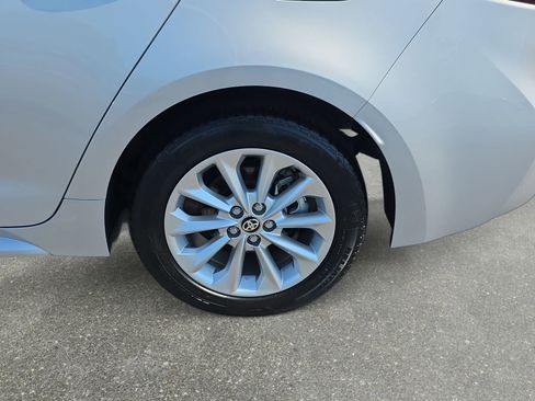 Used 2022 Toyota Corolla LE w/ LE Convenience Package FWD image 31