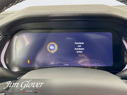 Used 2025 Jeep Grand Cherokee L Altitude image 39