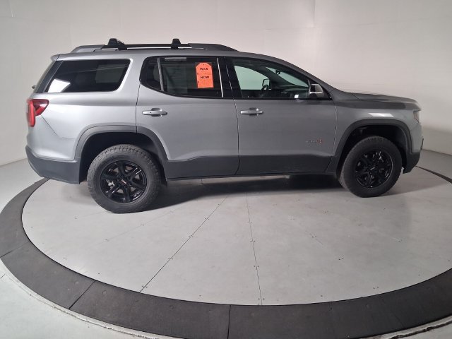 Used 2023 GMC Acadia AT4 w/ Technology Package AWD/4WD image 3
