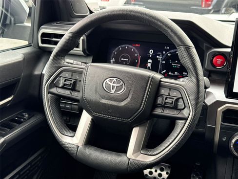Used 2024 Toyota Tacoma TRD Sport w/ TRD Sport Premium Package AWD/4WD image 22