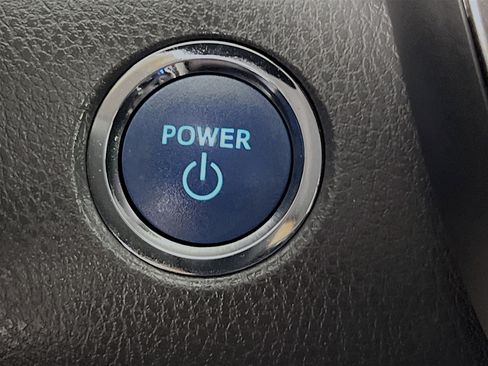 Used 2022 Toyota Camry LE FWD image 23