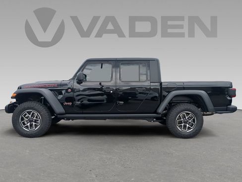 New 2025 Jeep Gladiator Rubicon image 4