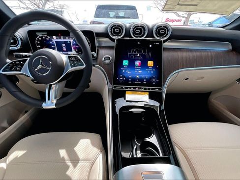 New 2026 Mercedes-Benz GLC 300 image 8
