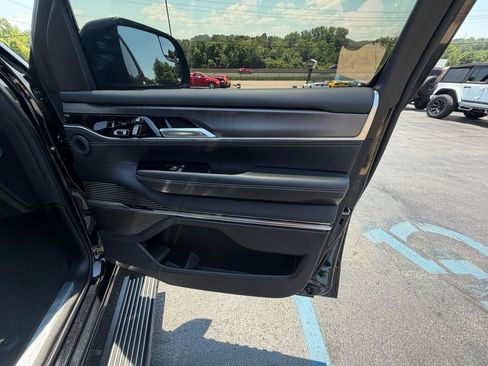 Used 2022 Jeep Grand Wagoneer Series II AWD/4WD image 47