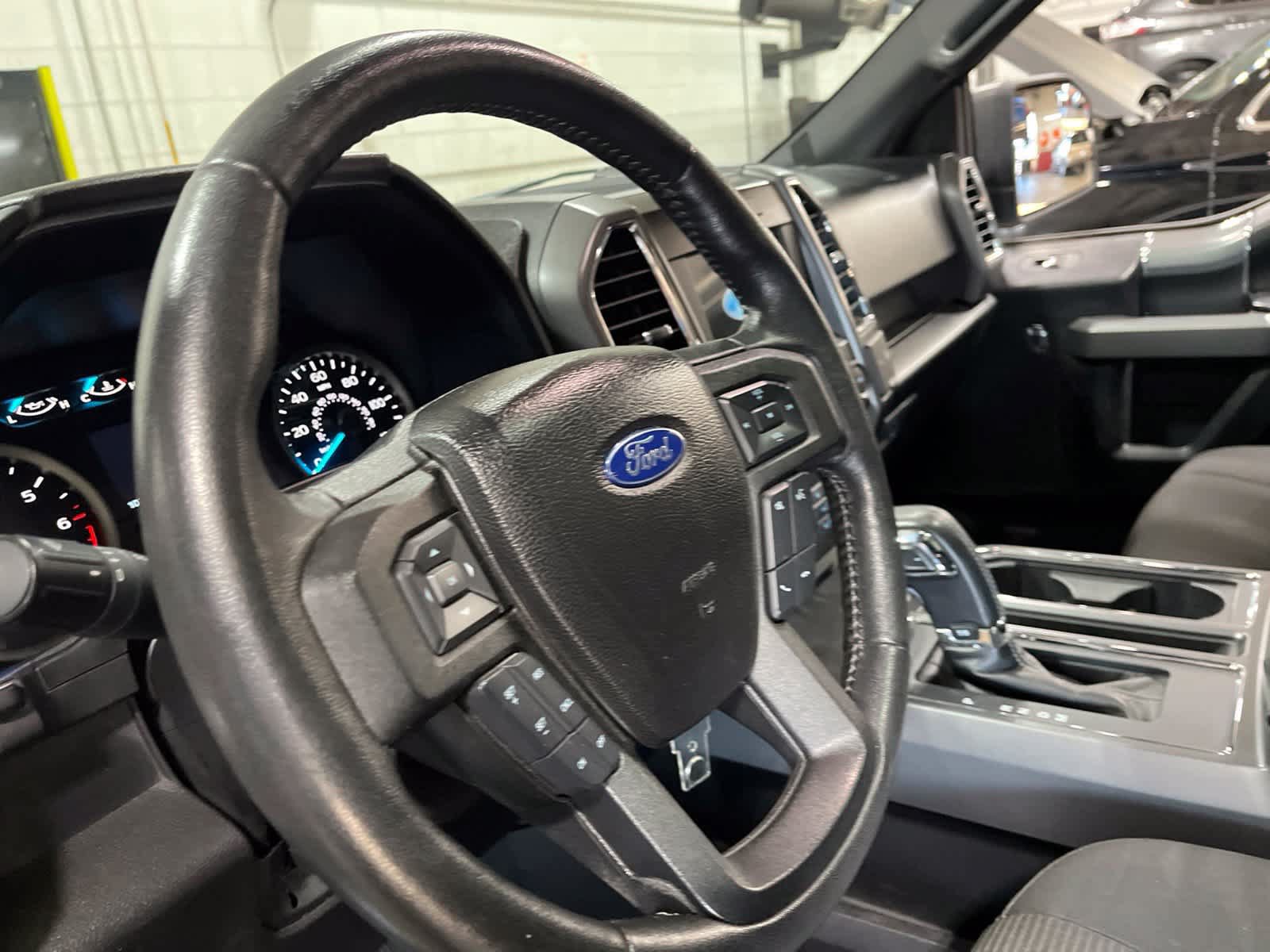 Used 2017 Ford F150 XLT w/ Equipment Group 302A Luxury AWD/4WD image 32