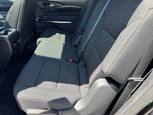 New 2026 Chevrolet Traverse LT w/ Sun and Wheel Package image 11