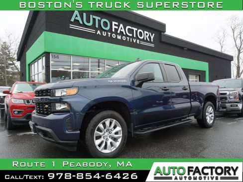 Used 2022 Chevrolet Silverado 1500 Custom image 1