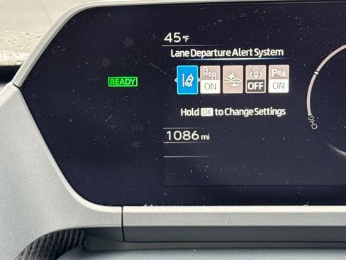 Used 2025 Subaru Solterra w/ Premium Package image 37