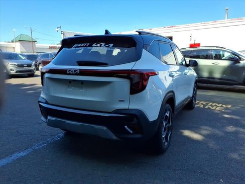 Certified 2025 Kia Seltos S image 5