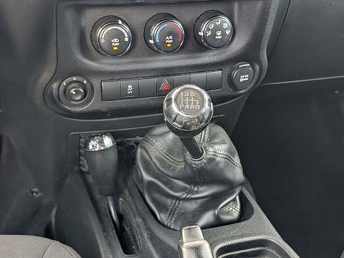Used 2016 Jeep Wrangler Unlimited Sport w/ Quick Order Package 23S AWD/4WD image 19