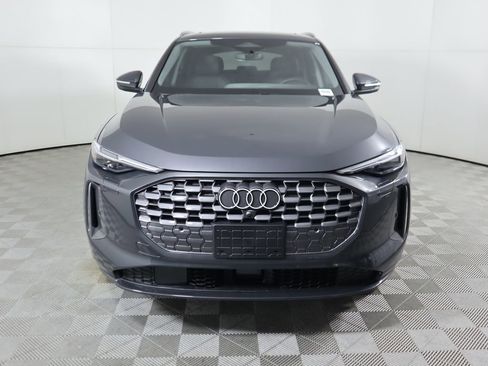 Used 2025 Audi Q5 2.0T Premium Plus w/ Premium Plus image 3