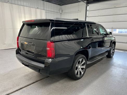 Used 2016 Chevrolet Suburban LT AWD/4WD image 4