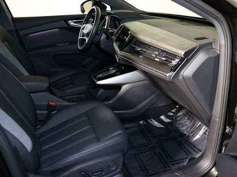 Used 2024 Audi Q4 e-tron Premium Plus w/ Premium Plus image 35