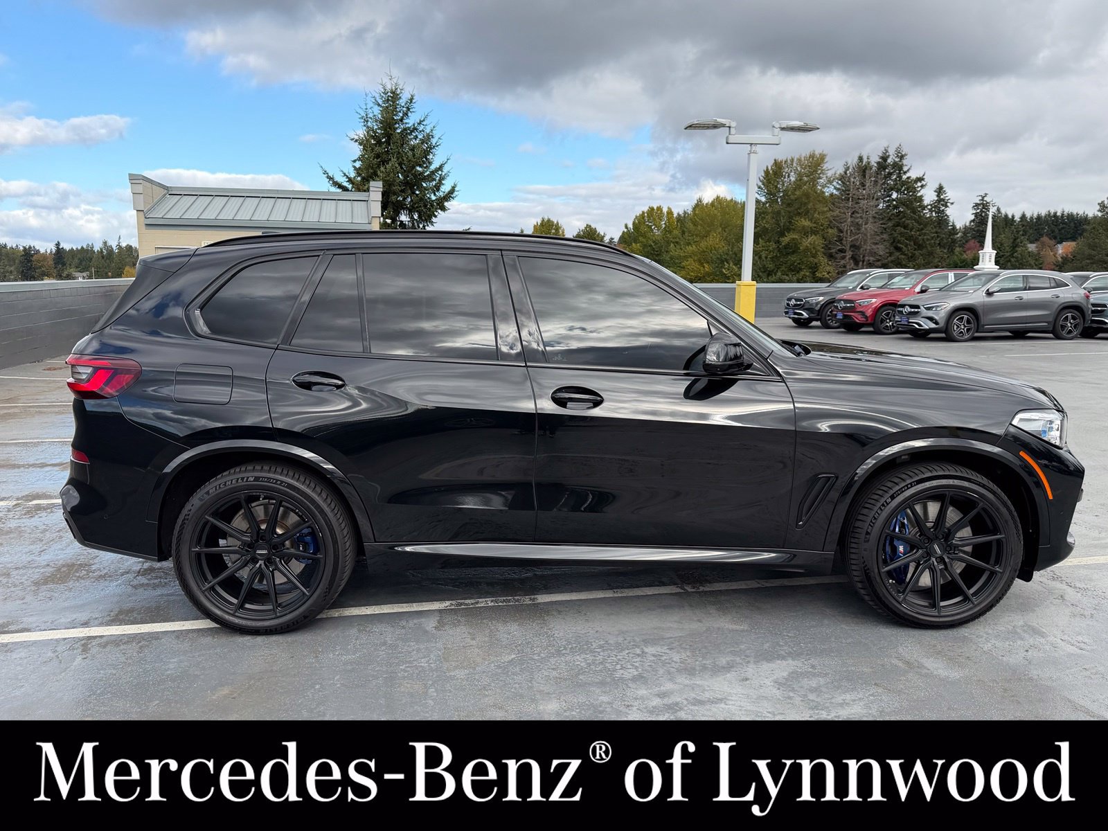 Used 2023 BMW X5 M50i w/ Executive Package AWD/4WD image 4