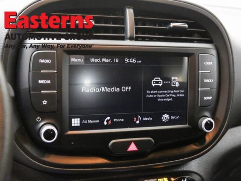Used 2024 Kia Soul LX w/ Option Group 015 FWD image 19